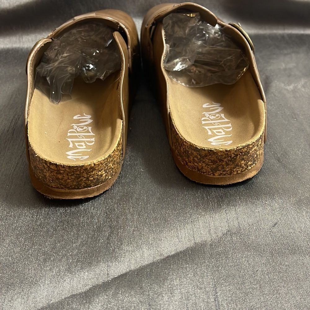 North Pole clogs - Picture 3 of 5
